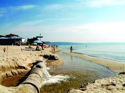 Шест курорта изливат фекалиите си в Черно море