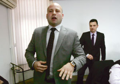 Братът на младежа, платил  316 милиона за „Кремиковци“, сред  арестуваните в ДДС-аферата