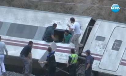 Жестока железопътна катастрофа в Испания, 77 загинали