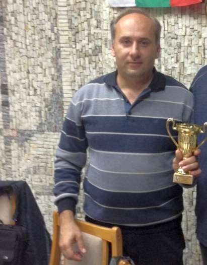 Бургаският шахматист Божидар Иванов спечели турнира на ГЕРБ във Варна