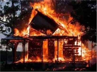 Пожар изпепели до основи къща в с. Русокастро, община Камено