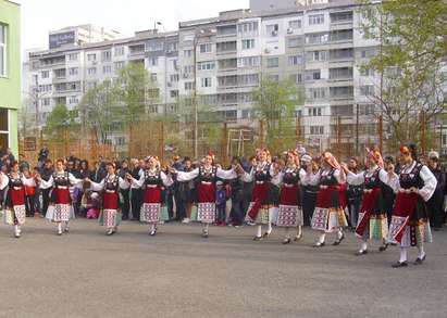 Кръшно хоро на поколенията сложи край на Чинтуловите дни в Бургас