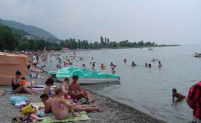 Бум на летните вируси в Бургаско, заразени са предимно деца