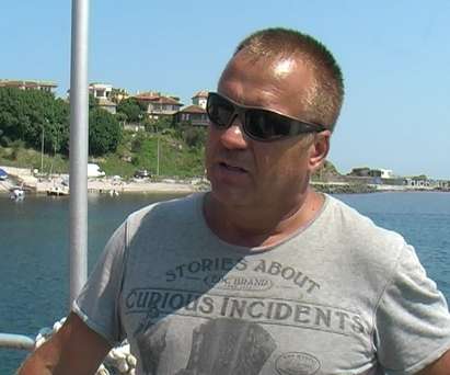 Собственик на яхта: Кметът на Ахтопол ме гони с полиция, вживя се като господар на морето