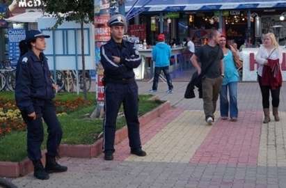 Екшън в Слънчев бряг: Двама полицаи пребити край хотел "Кубан"