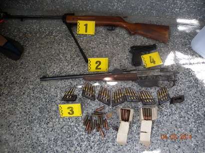 Откриха оръжия и боеприпаси в къщата на 77 годишна старица в Лозарево