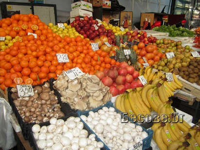 Данъчни и инспектори по храните проверяват пазарите за незаконен внос в Бургас