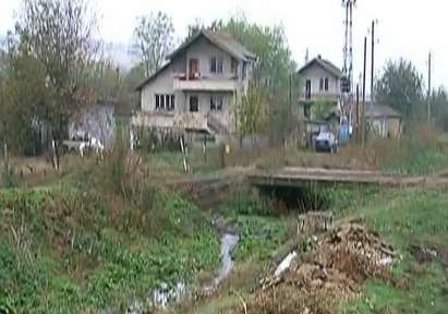 Жителите на осем села треперят заради непочистен отводнителен канал