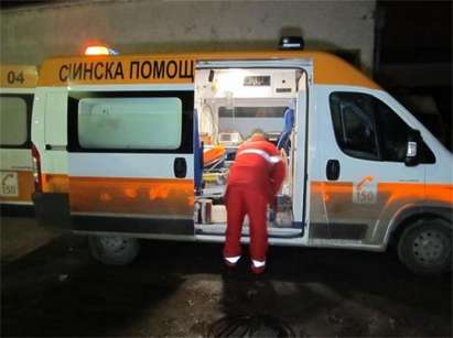 "Порше" прегази пешеходец на АМ "Тракия" в 3 след полунощ