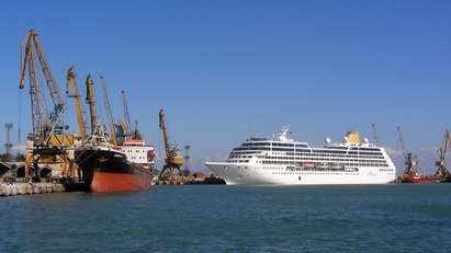 Пристанище Бургас отчете рекордните  7 281 тона обработени товари за един ден