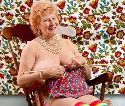 Уелски баби се снимаха голи в коледен календар! /ВИДЕО/