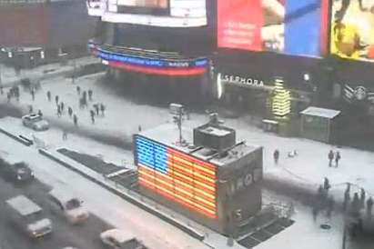 Хаос в Ню Йорк, мощна снежна буря връхлетя САЩ