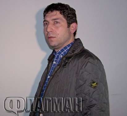Какво би могло да задържи осъдения  граничен полицай Костадин Стоянов у дома му в Приморско