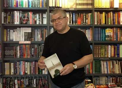 Георги Томов представи първия си роман „Докато дишам” в Бургас