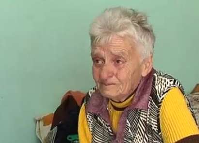 71-годишна баба оставя болния си син гладен, защото е затънала в дългове