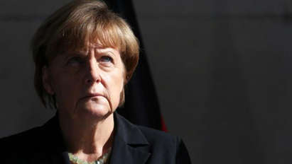 Разследват жена, нарекла Меркел "кучка"
