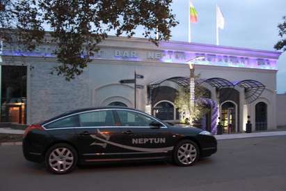 ​Хитовият бургаски ресторант „Нептун” откри сезона с изискан коктейл