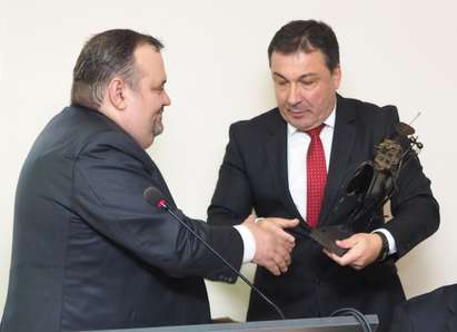 Кметът на Несебър получи наградата "Следовник на народните будители"
