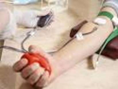 Търсят спешно кръводарители за пациентка в Бургас