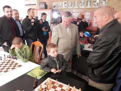 Шахматната легенда Анатолий Карпов даде нов тласък за развитието на спорта в Поморие