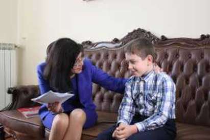 Министър Кунева отговори на 8-годишния Боян