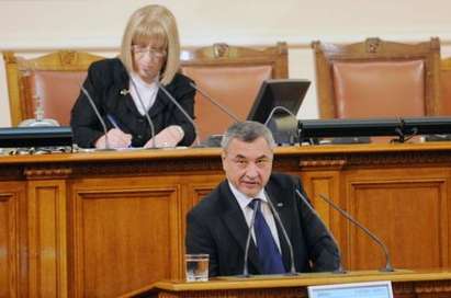 Валери Симеонов: Напускаме, ако ГЕРБ подкрепи ветото на президента