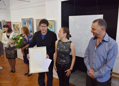 Калоян Колибаров получи приза за "Млад художник на годината"