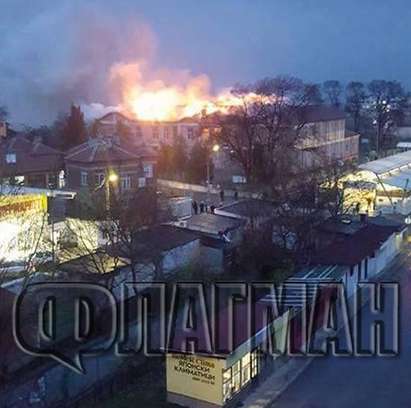 Фаворитът на кмета на Карнобат Георги Димитров "Партньори - А.Т" ще ремонтира изгорялото училище