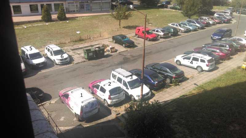 Интернет доставчик си направи частен паркинг в ж.к."Славейков", съседите бесни(СНИМКИ)