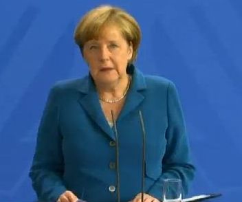 Меркел под натиск заради атентатите, съюзниците й във властта я критикуват