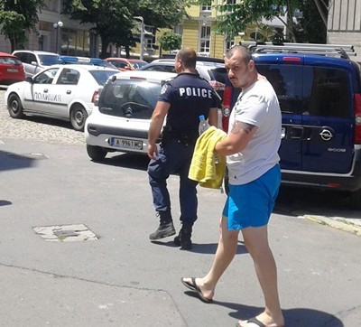 Петър Биберов – Кюфтето, обвинен за лидер на група, вече е под домашен арест