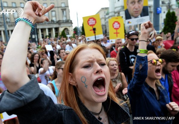 Протести в Полша срещу забраната на абортите