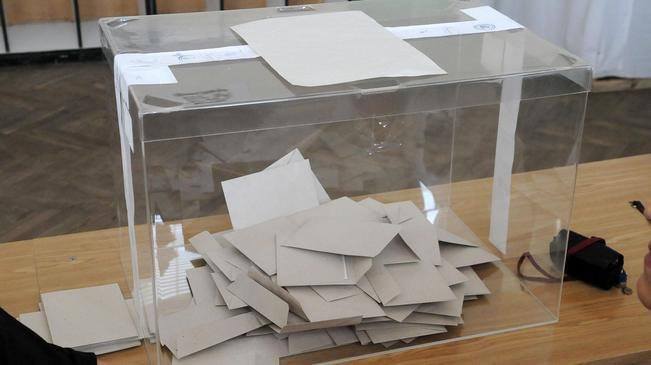 Избирателната активност в Бургас към 10 часа: 10,75 %