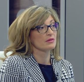 Екатерина Захариева: Борисов не се държи като обиден, а действа отговорно