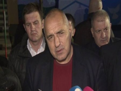 Премиерът Борисов пак тръгна спешно за Харманли