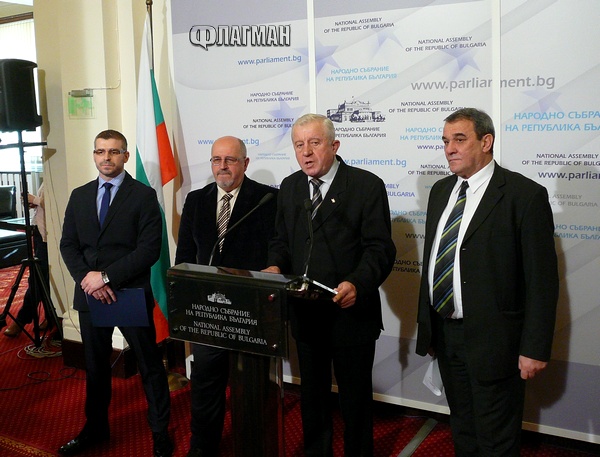 АБВ: Миграционният натиск отслабва възпроизводството на българската нация