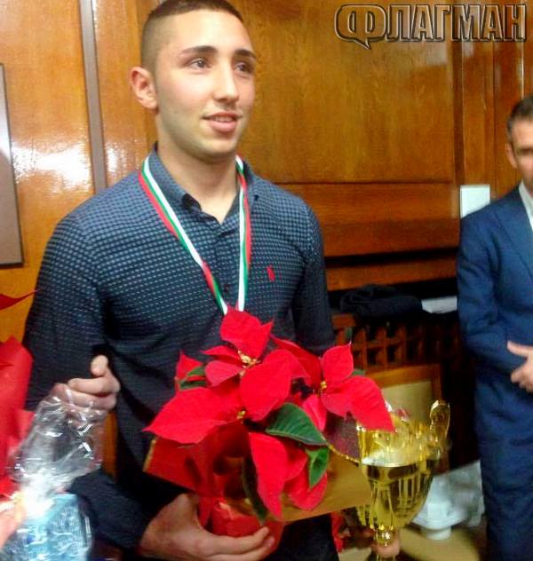Ето го спортист №1 на Бургас за 2016 г., вижте всички призьори