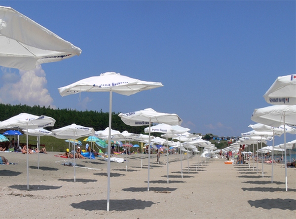 Подготвя ли Министерството на туризма невиждана измама с плажните концесии