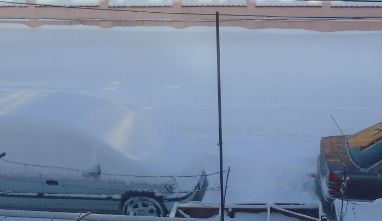 Сарафово затъна в сняг, чистят само главната улица (ВИДЕО)