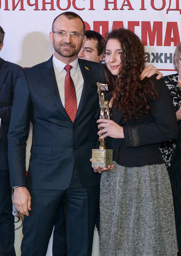 Вижте бляскавата церемония по награждаване на „Личност на годината 2016“ в Бургас (СНИМКИ/ВИДЕО)