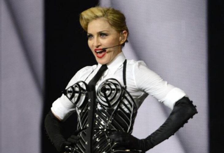 Мадона удари дъното! Радио в САЩ забрани творчеството й заради...
