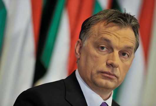 Унгария покани всички европейци, бягащи от бежанците