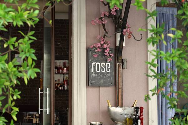 Петзвездният бургаски ресторант „Розе“ е номиниран за най-добър в България