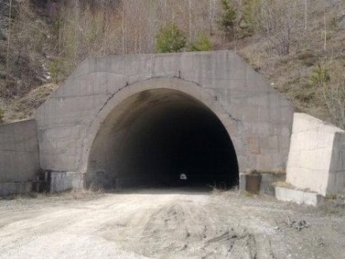 Затварят опасен тунел край Руен