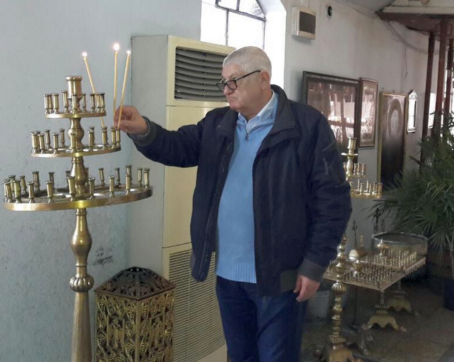 Инж. Петър Кънев обсъди ремонта на музея в Поморийския манастир с игумена Йеротей