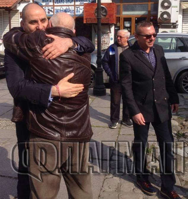 Ето как посрещнаха Цветан Цветанов и Димитър Бойчев в Несебър (СНИМКИ)