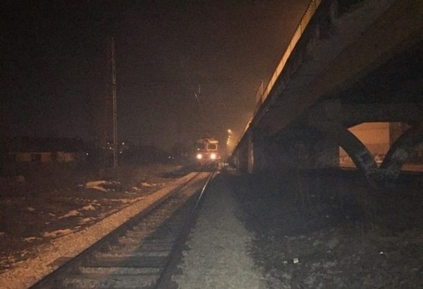 Пътниците от влака, убил човек край Айтос: Близо 4 часа сме заложници на прокурор, чието име не знаем!