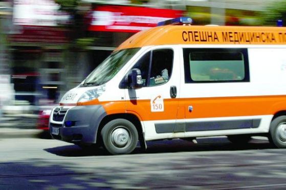 41-годишна жена е в реанимация след автомелето край Съдиево