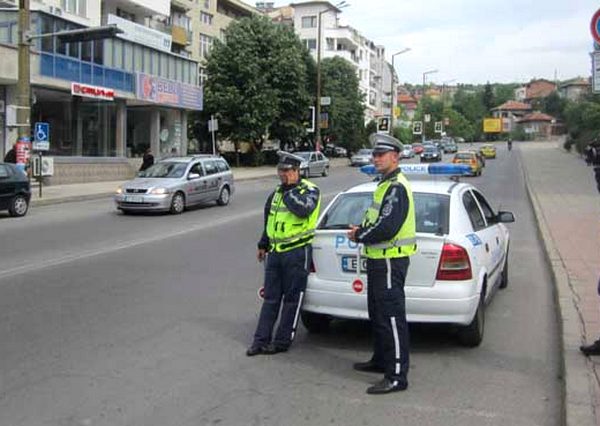 МВР предупреди за какво ще следят пътните полицаи в празничните дни