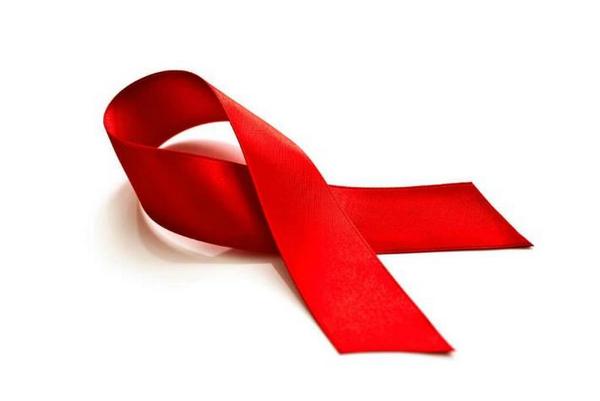 Бургас отбелязва Международния ден за съпричастност към засегнатите от ХИВ/СПИН с огнена панделка